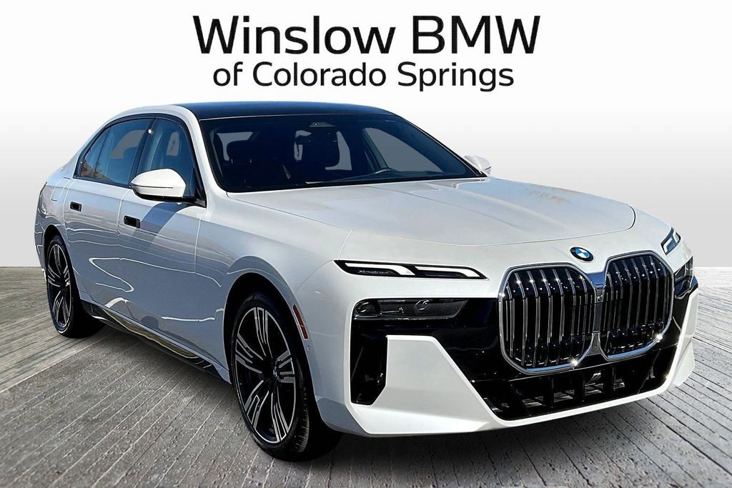 Used 2025 BMW 760i xDrive w/ Premium Package