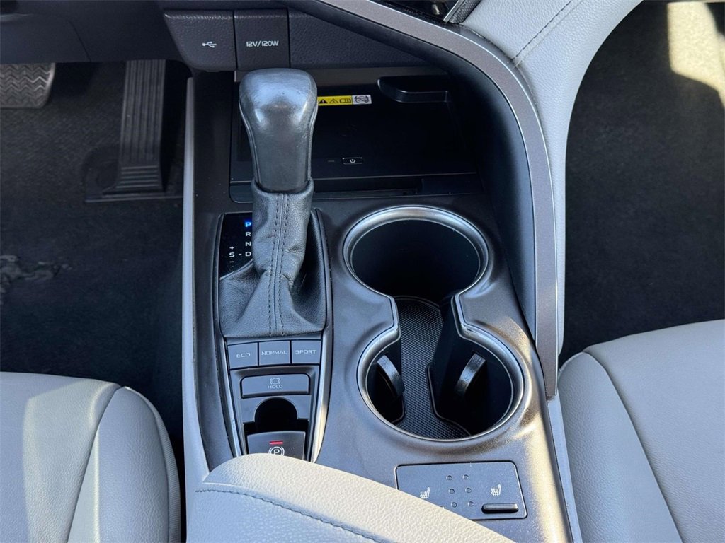 Used 2023 Toyota Camry XSE image 6
