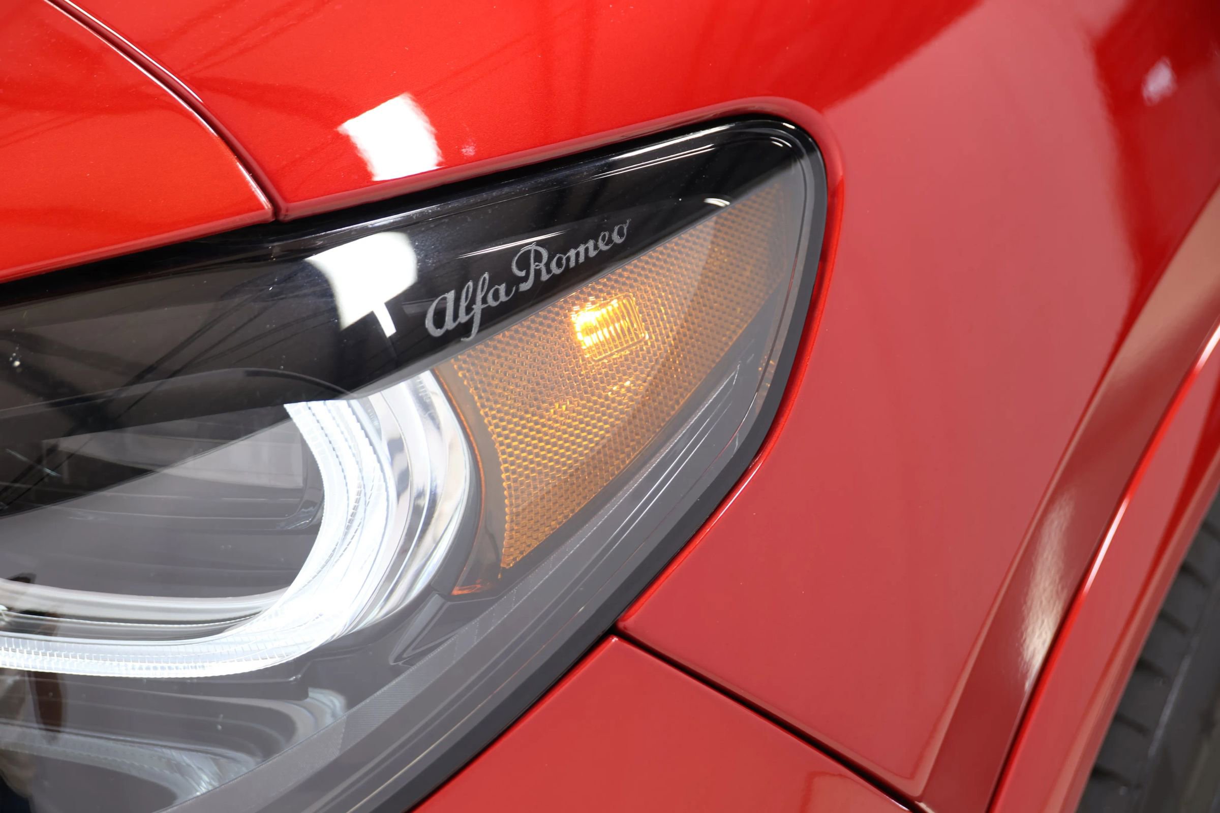 Used 2024 Alfa Romeo Stelvio Quadrifoglio image 96