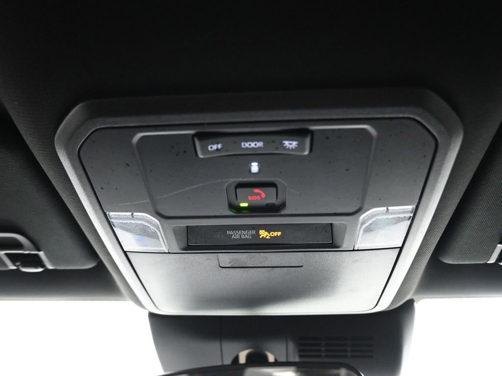 Used 2025 Toyota Tacoma SR image 23