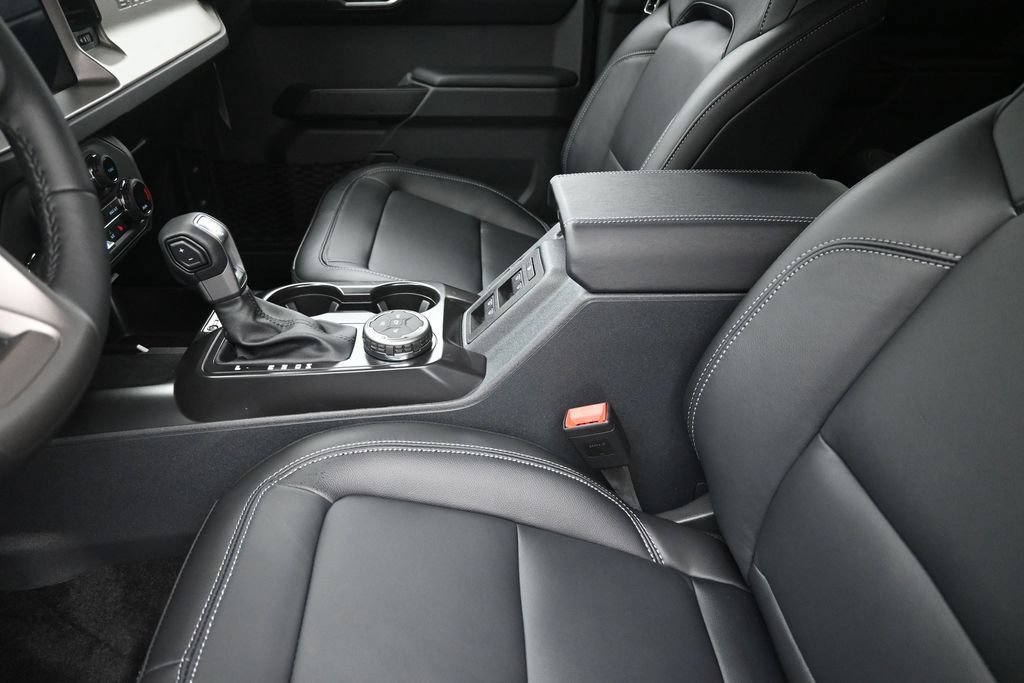 New 2026 Ford Bronco Outer Banks AWD/4WD image 20