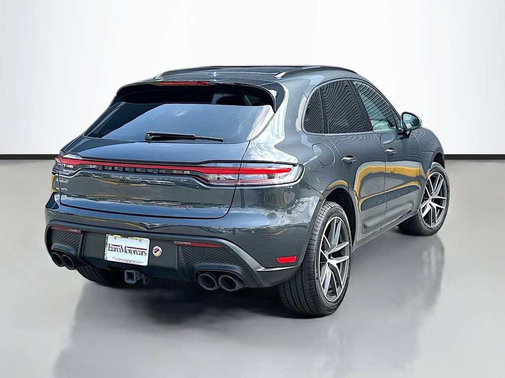 Used 2024 Porsche Macan w/ Premium Plus Package AWD/4WD image 9