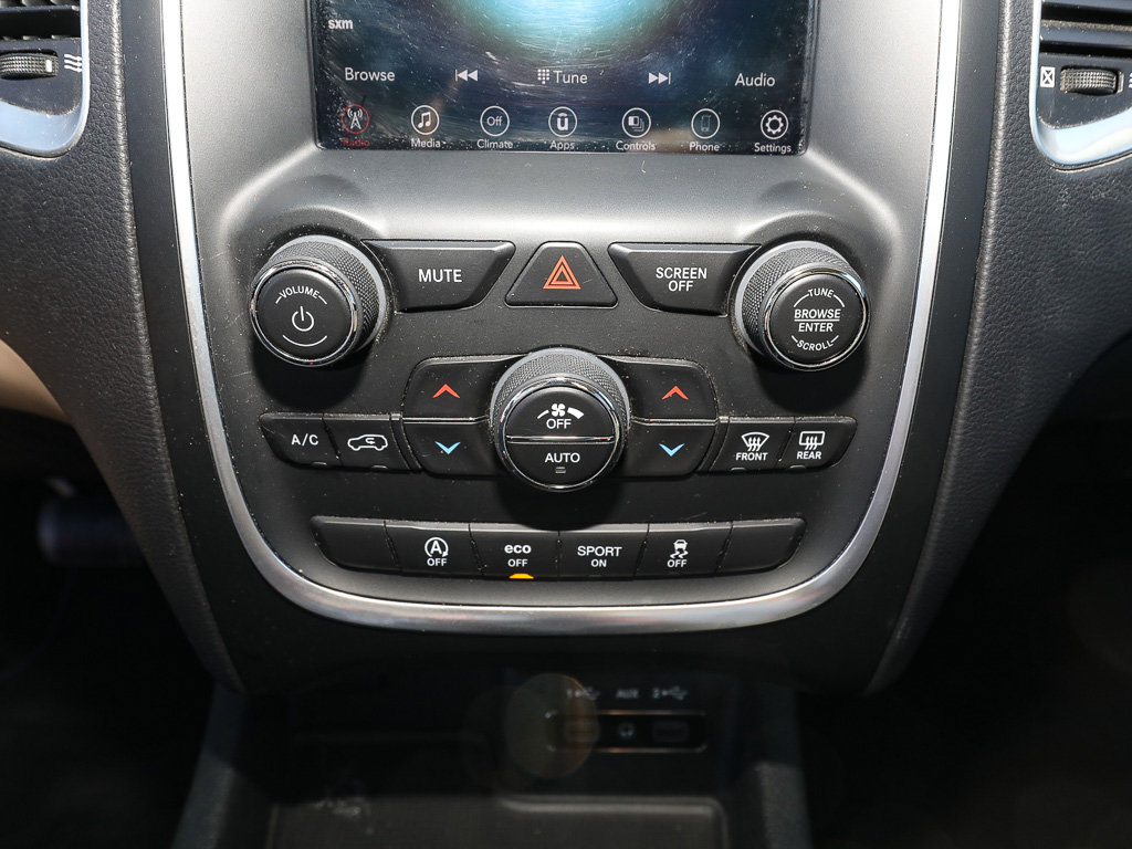 Used 2019 Dodge Durango SXT w/ 3rd Row Seating Group image 17