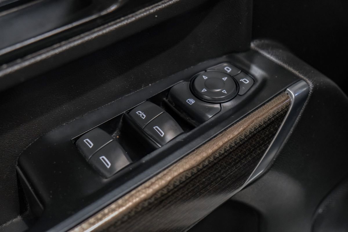 Used 2022 Chevrolet Silverado 2500 LT AWD/4WD image 40