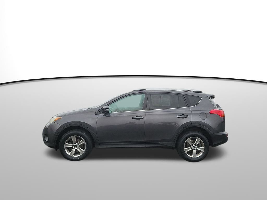 Used 2015 Toyota RAV4 XLE image 2
