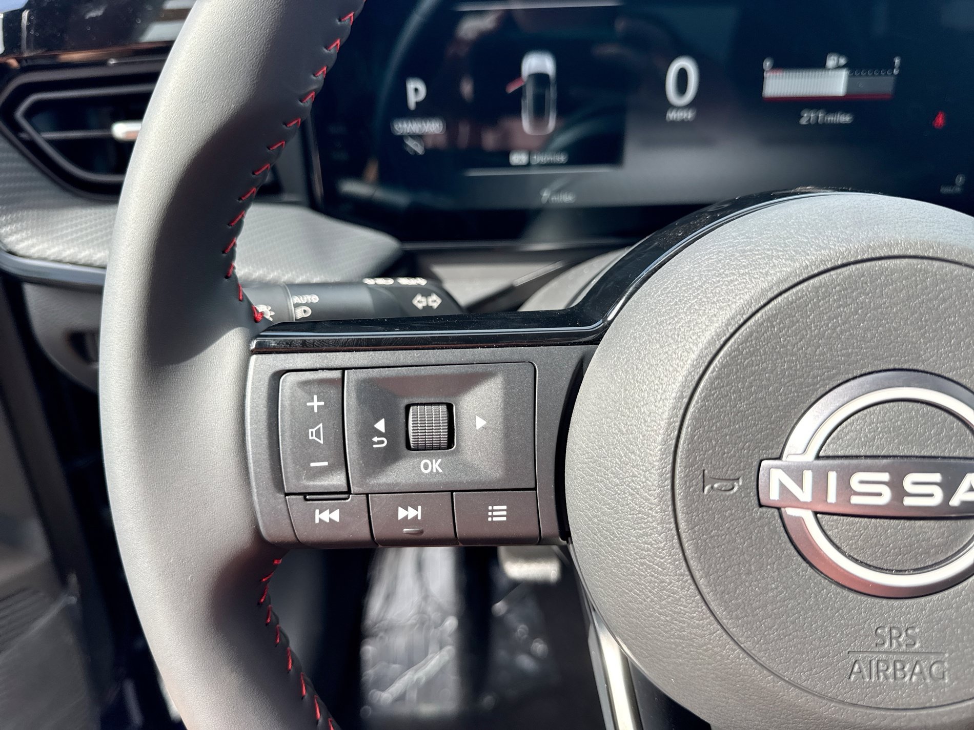New 2027 Nissan Kicks SR FWD image 23
