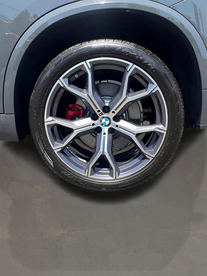 Used 2024 BMW X5 M60i AWD/4WD image 43