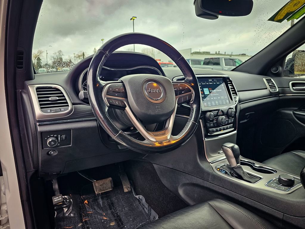 Used 2019 Jeep Grand Cherokee Limited image 14