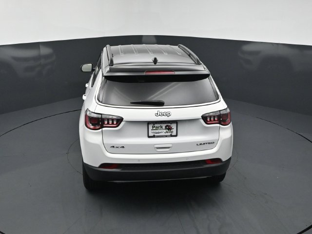 Used 2023 Jeep Compass Limited AWD/4WD image 17