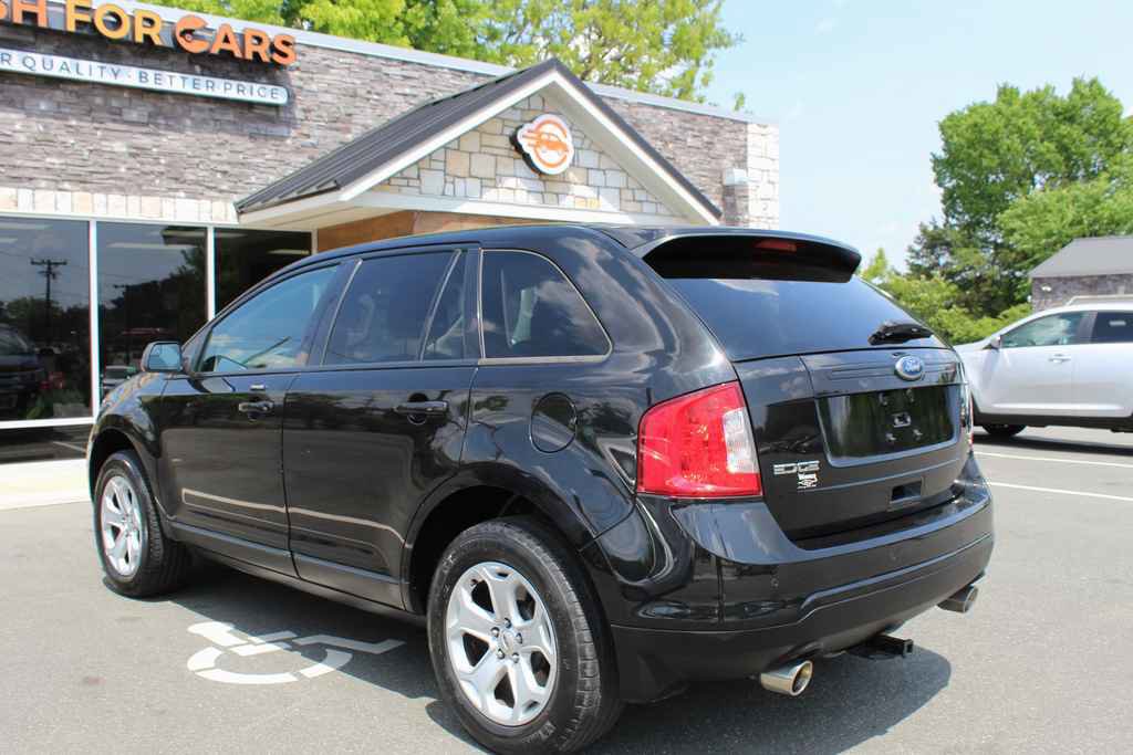 Used 2013 Ford Edge SEL AWD/4WD image 9