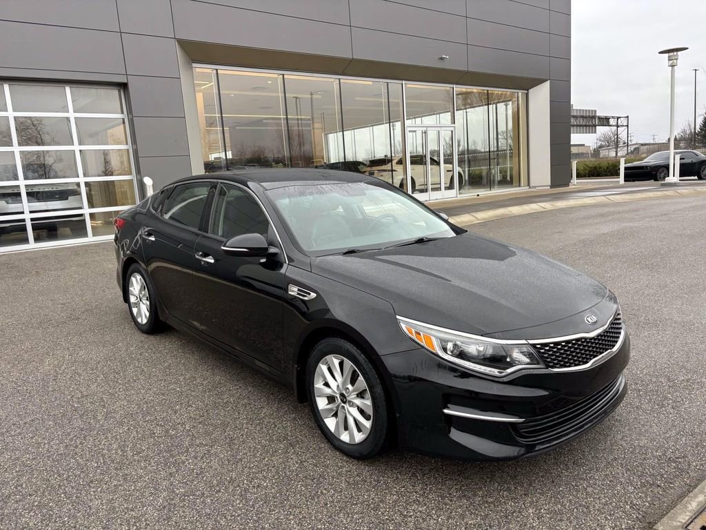 Used 2018 Kia Optima EX image 1