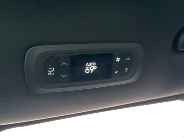 Used 2019 Chrysler Pacifica Touring-L w/ S Appearance Package image 30