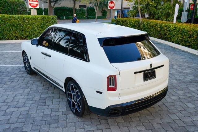 Used 2023 Rolls-Royce Cullinan Black Badge w/ Driver's Package image 19