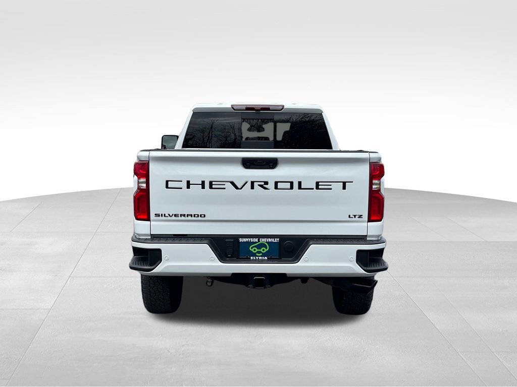 Used 2024 Chevrolet Silverado 2500 LTZ w/ LTZ Plus Package image 3