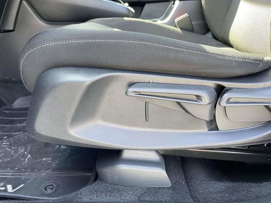 Used 2023 Honda CR-V LX image 8