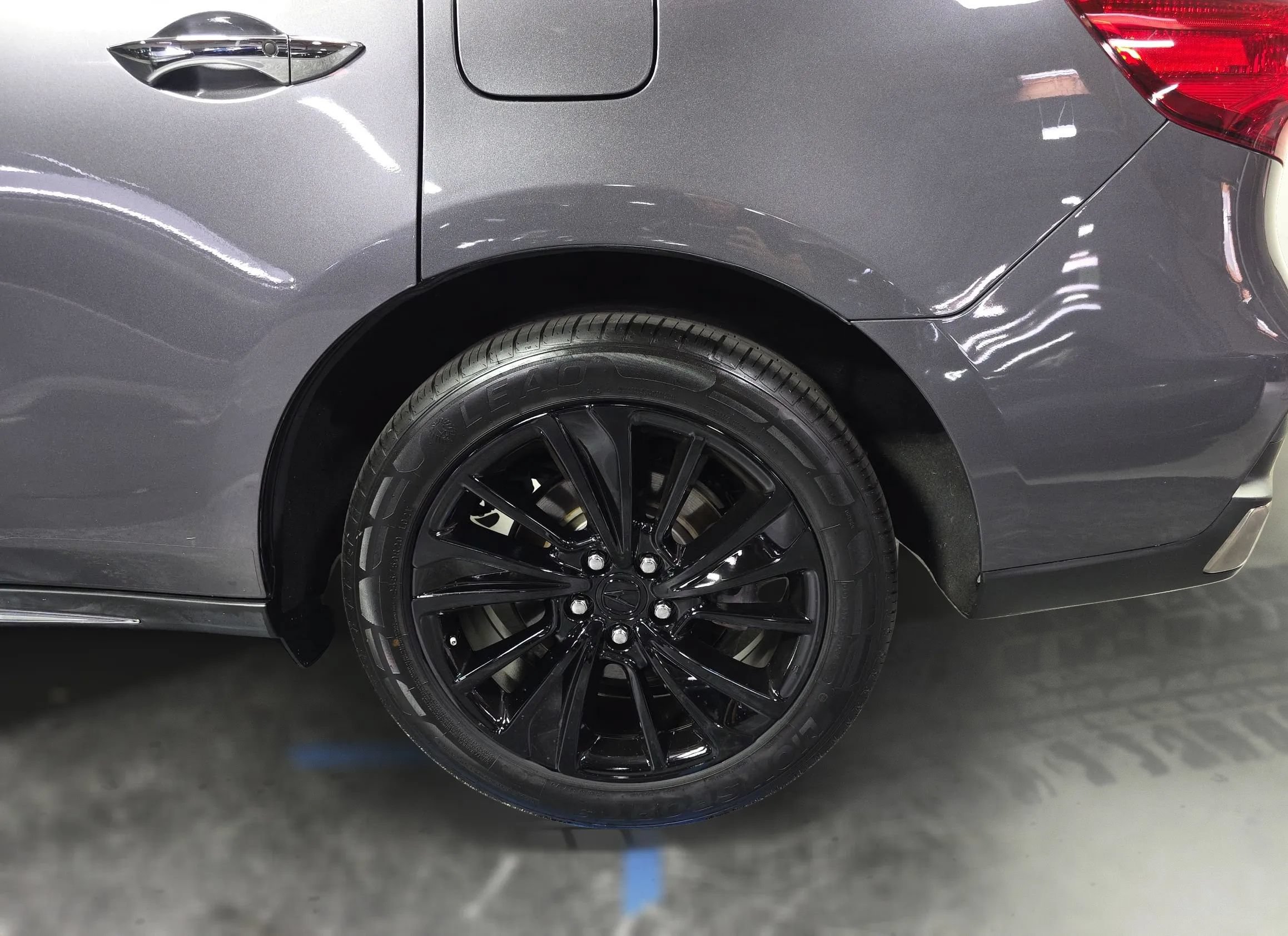Used 2020 Acura MDX FWD w/ Technology Package image 19