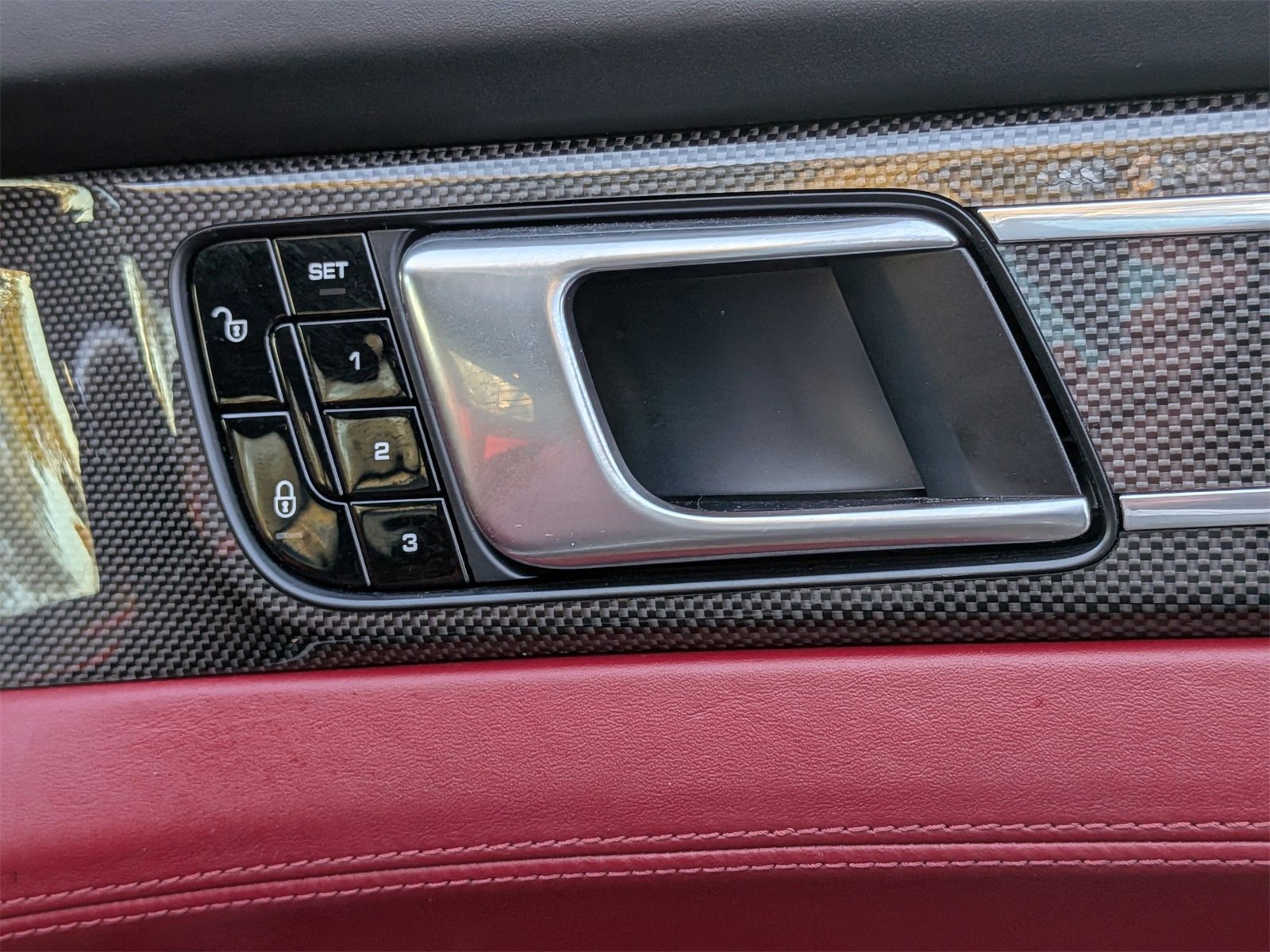 Used 2018 Porsche Panamera image 36