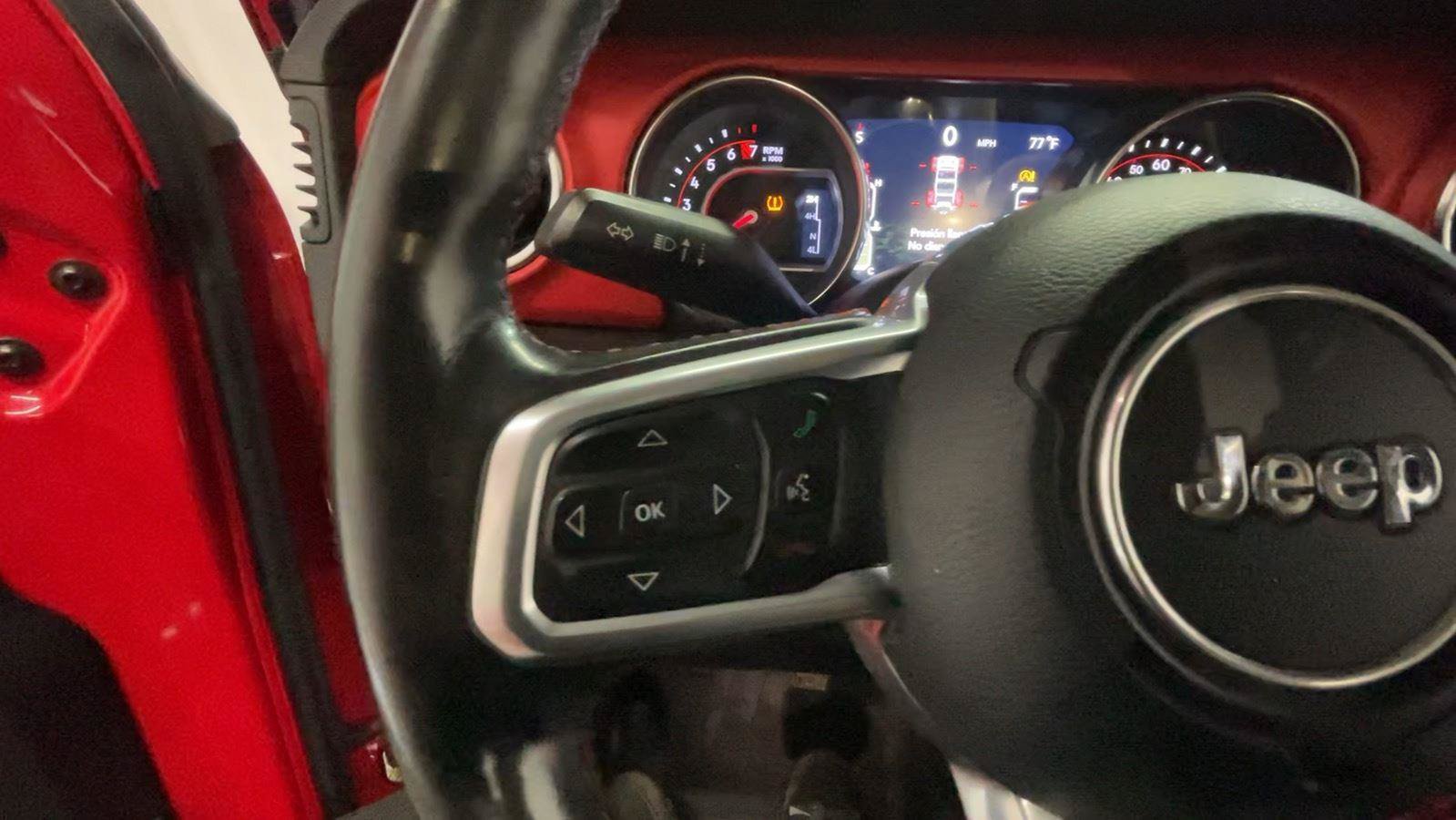 Used 2019 Jeep Wrangler Unlimited Rubicon w/ Dual Top Group AWD/4WD image 32