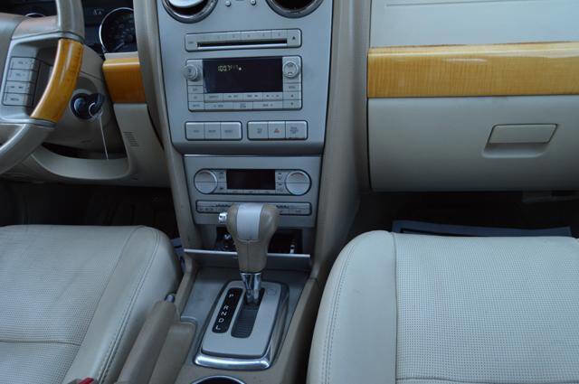 Used 2008 Lincoln MKZ image 19