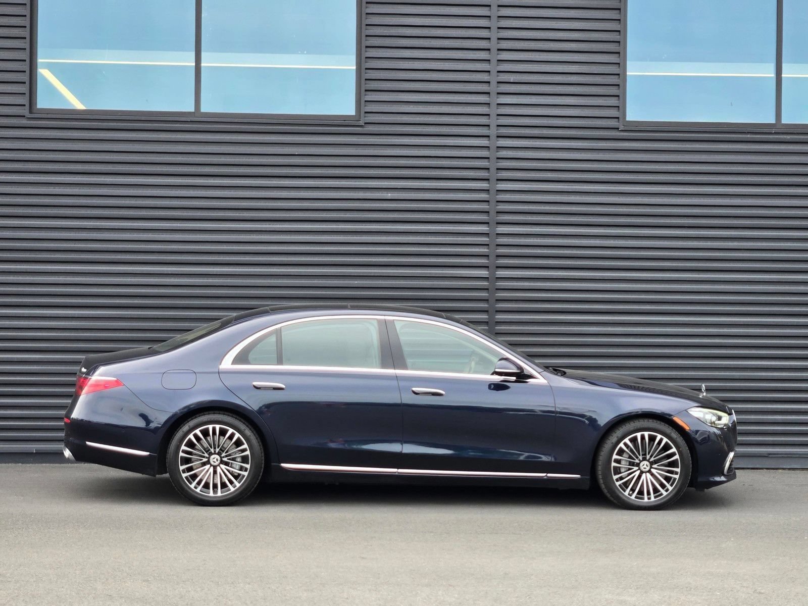 Used 2024 Mercedes-Benz S 580 4MATIC Sedan image 8