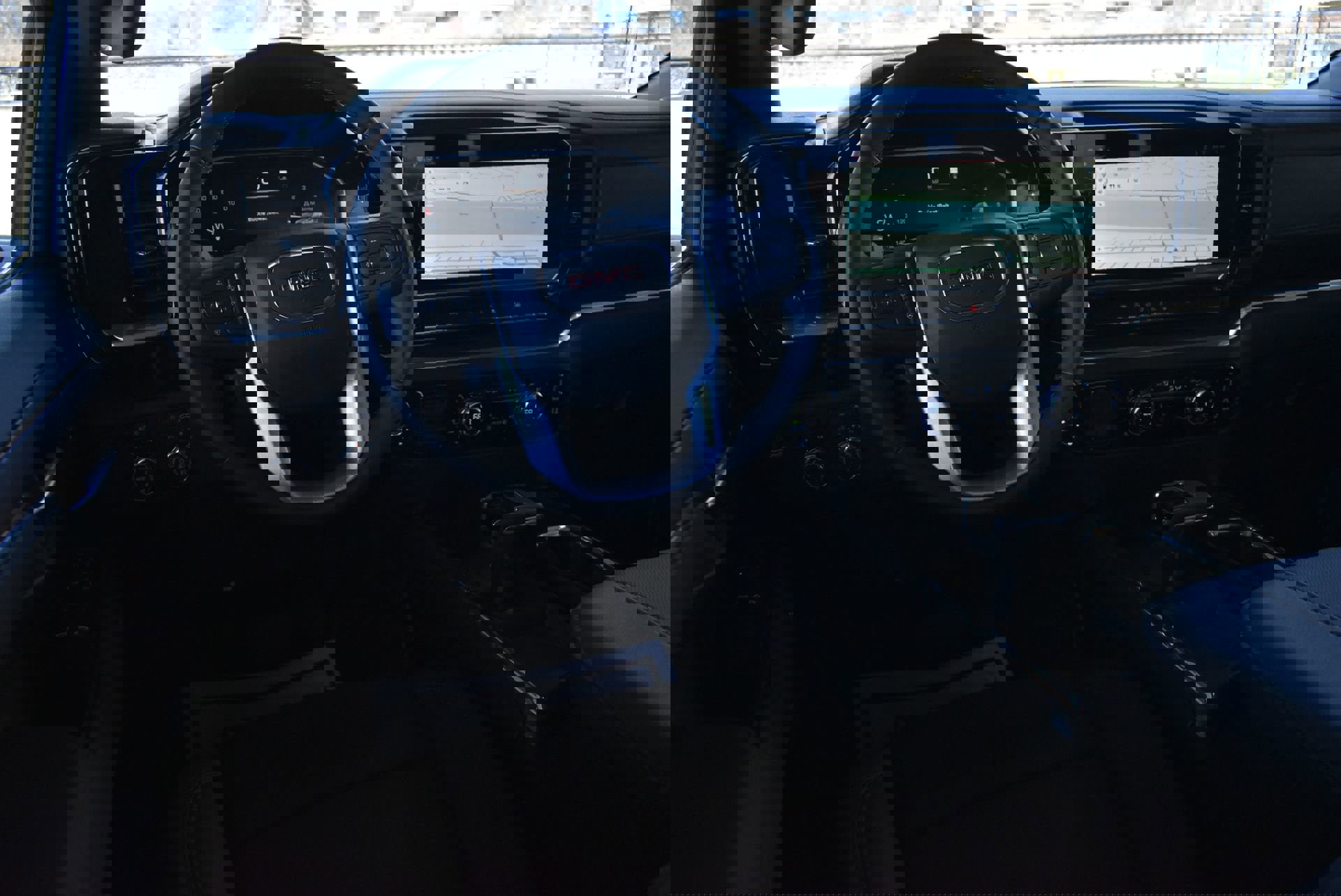 New 2026 GMC Sierra 1500 SLT w/ SLT Convenience Package image 18