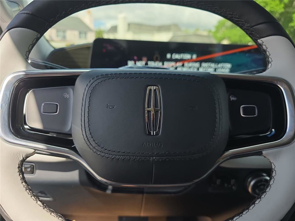 New 2026 Lincoln Navigator L Black Label image 24