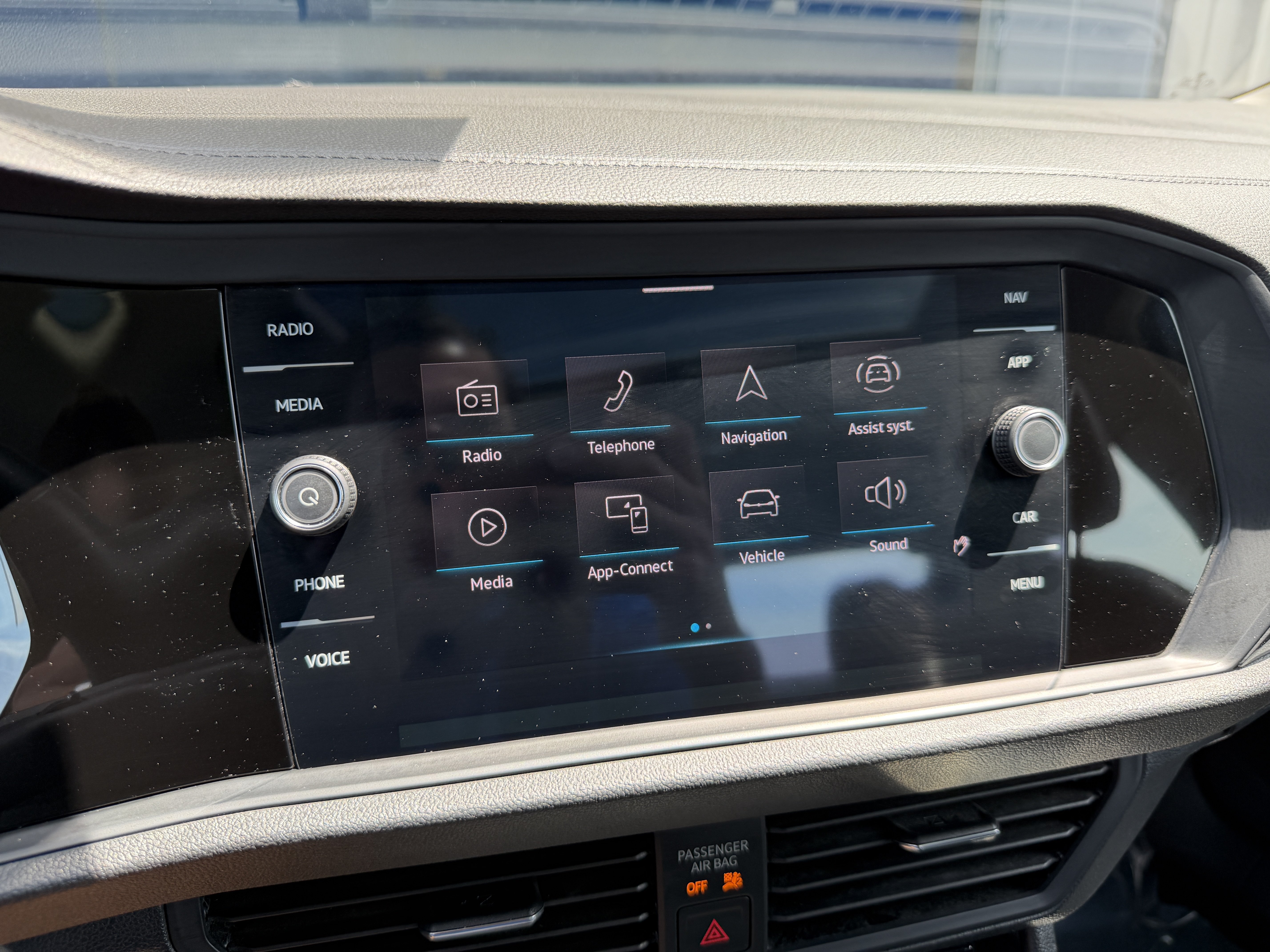 Used 2024 Volkswagen Jetta SEL FWD image 18