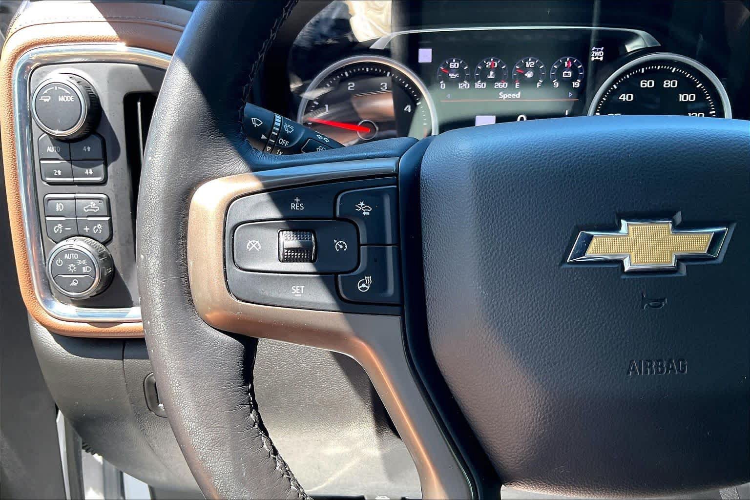 Used 2023 Chevrolet Silverado 2500 High Country w/ Z71 Off-Road Package AWD/4WD image 34