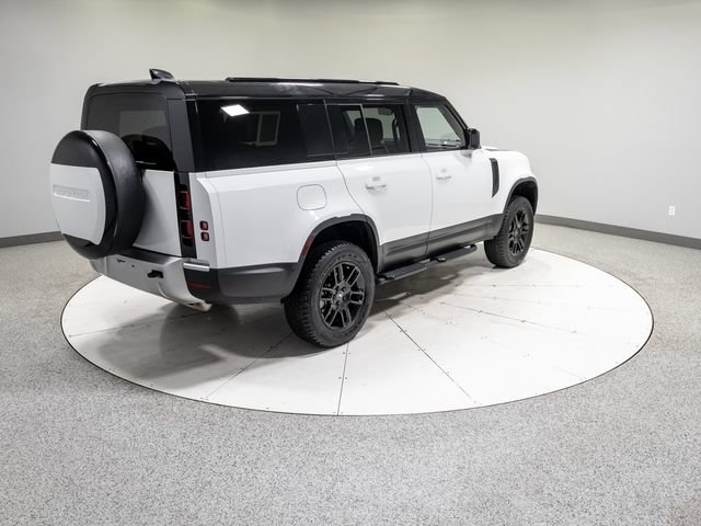 Used 2025 Land Rover Defender 130 S AWD/4WD image 32