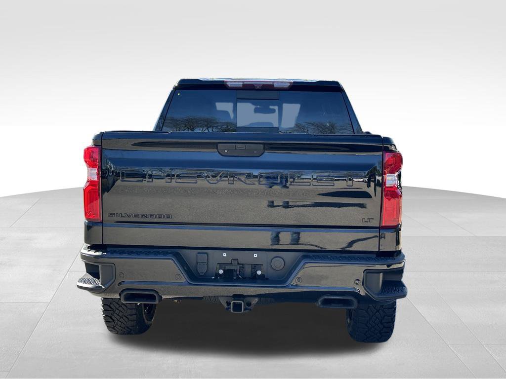 Used 2020 Chevrolet Silverado 1500 LT Trail Boss w/ Midnight Edition AWD/4WD image 8