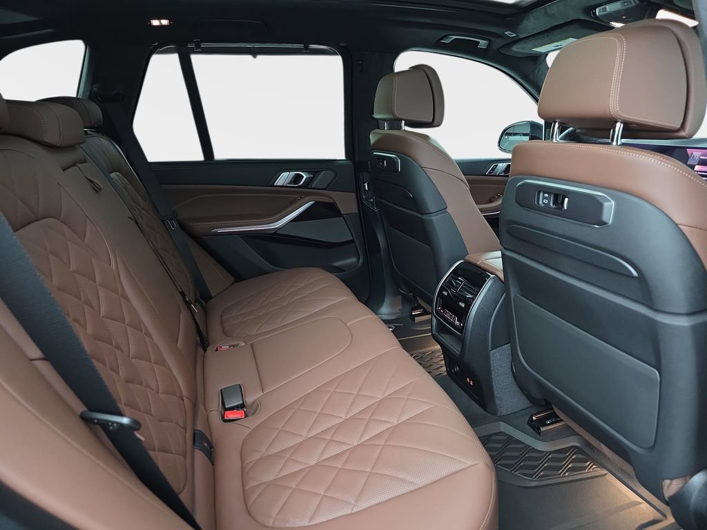 New 2026 BMW X5 xDrive40i w/ Executive Package image 11