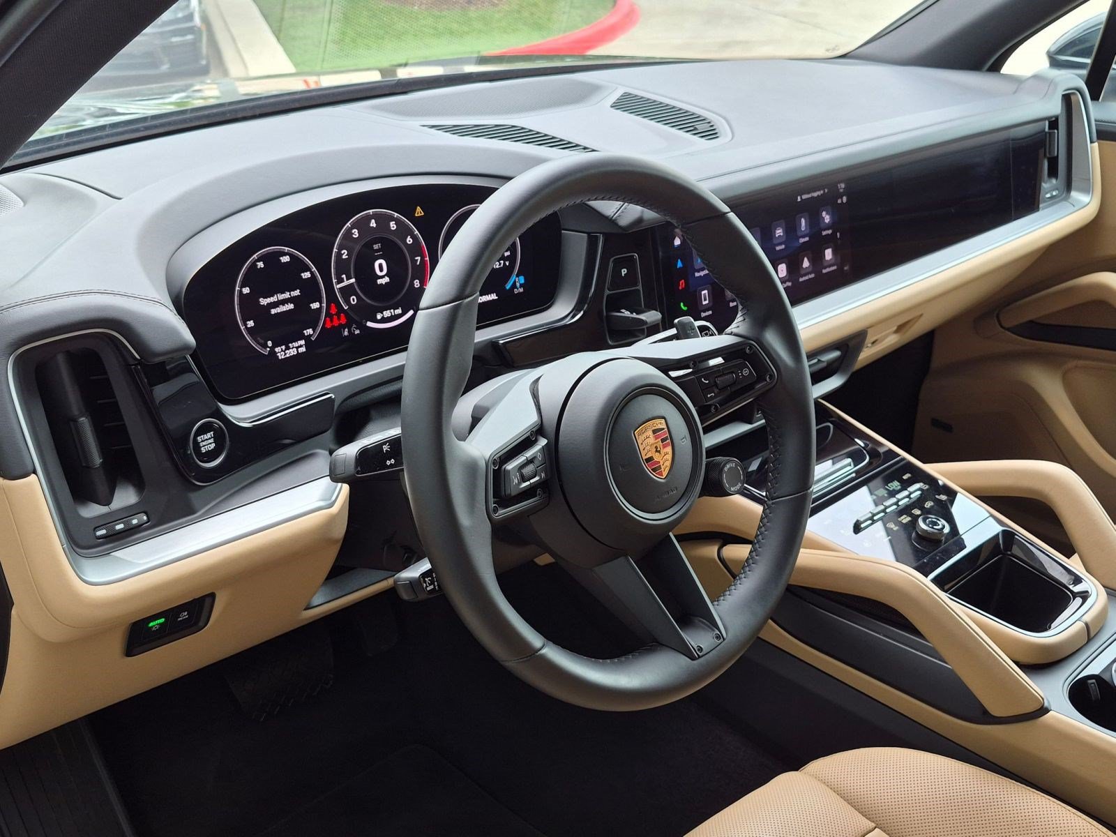 Certified 2026 Porsche Cayenne AWD/4WD image 4