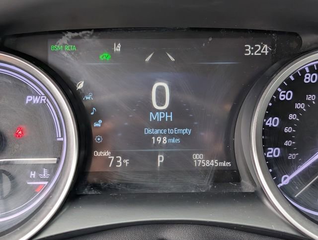 Used 2021 Toyota Camry XLE image 32