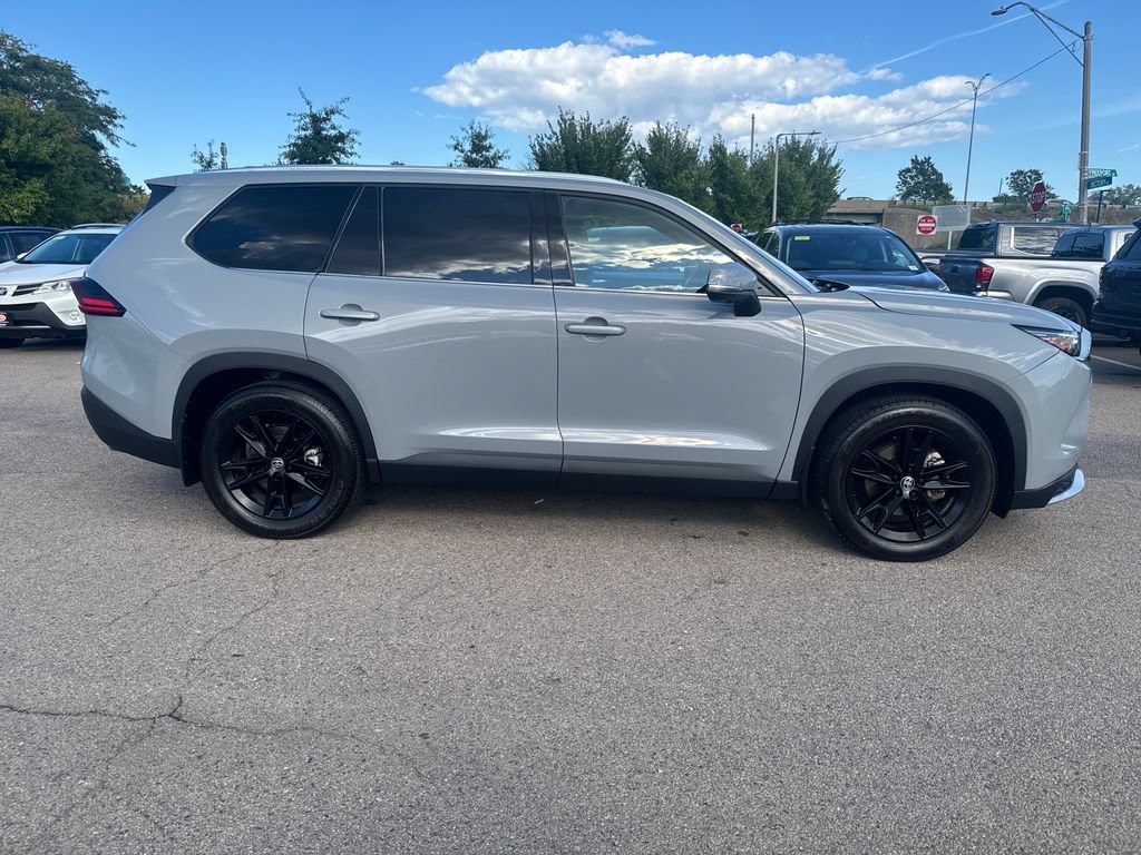 Used 2025 Toyota Grand Highlander AWD Hybrid image 10