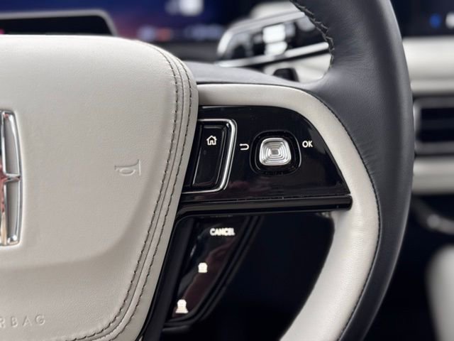 Used 2025 Lincoln Aviator Reserve w/ Illumination Package image 11