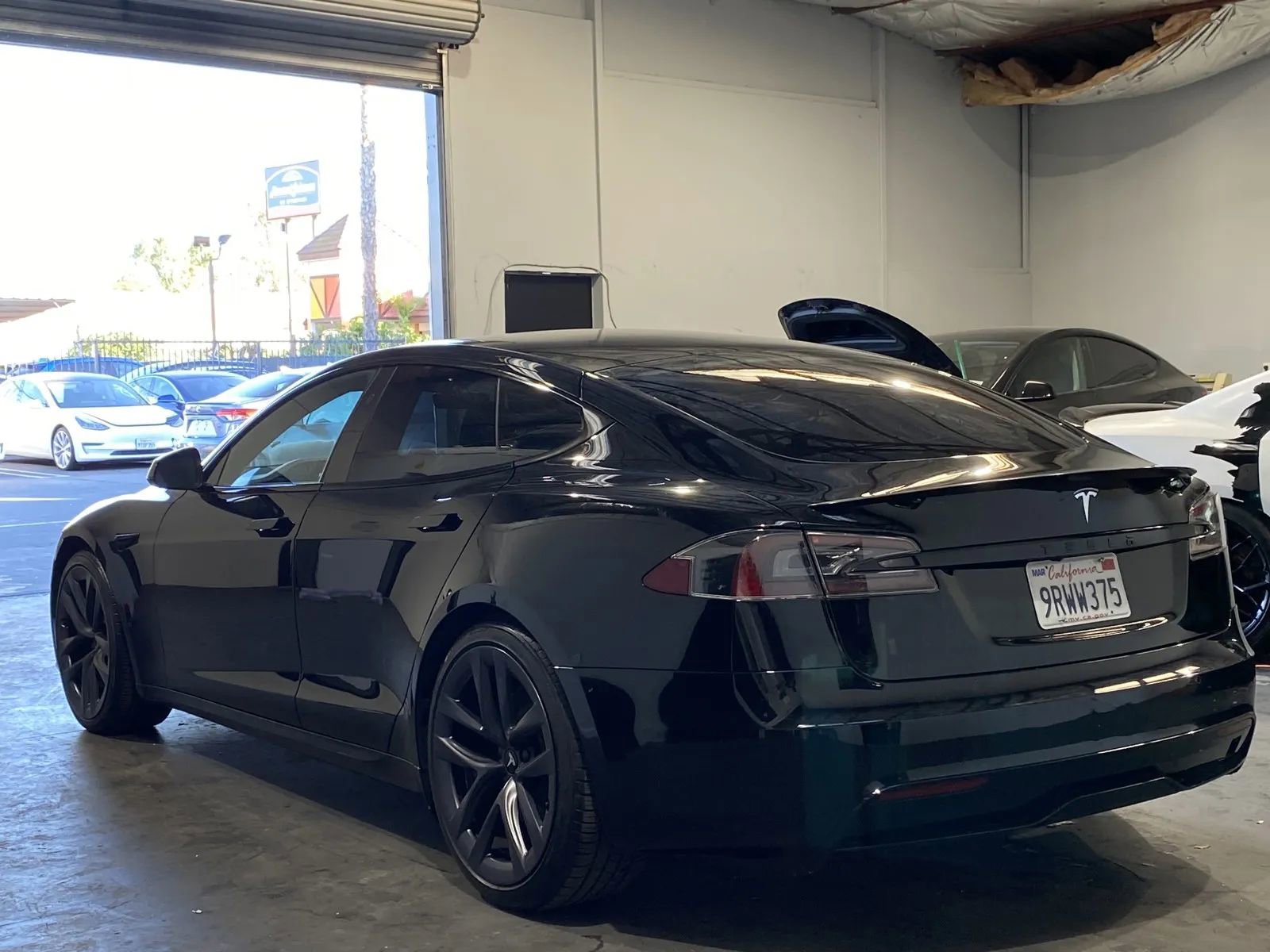 Used 2021 Tesla Model S Plaid image 2
