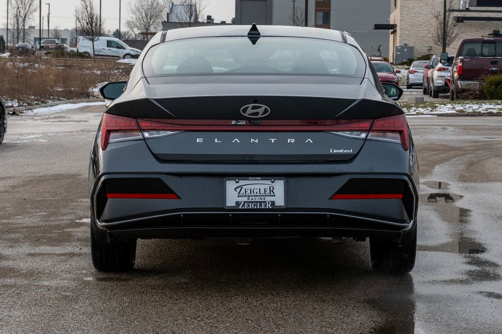 New 2025 Hyundai Elantra Limited image 6