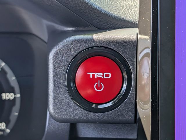 Certified 2025 Toyota 4Runner TRD Off-Road image 20