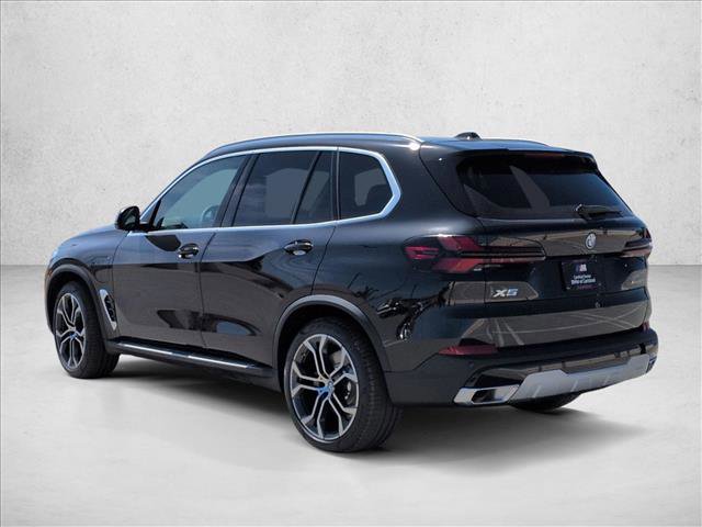 New 2026 BMW X5 xDrive50e image 9