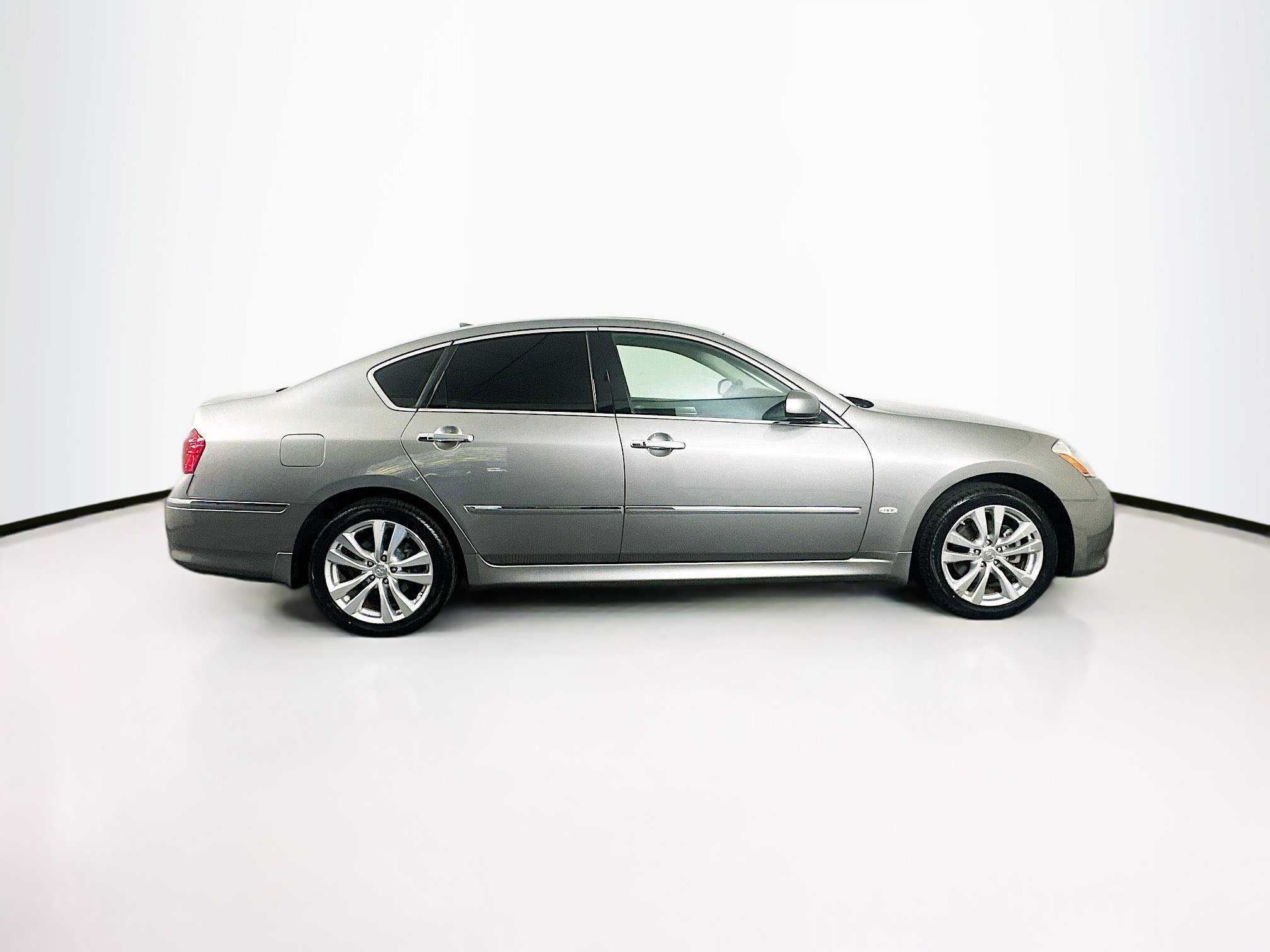 Used 2010 INFINITI M35 x w/ Technology Pkg AWD/4WD image 10