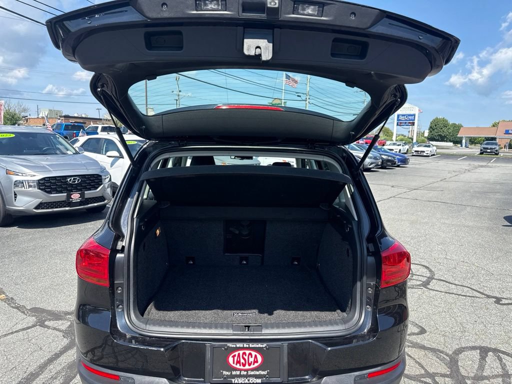 Used 2017 Volkswagen Tiguan S AWD/4WD image 13