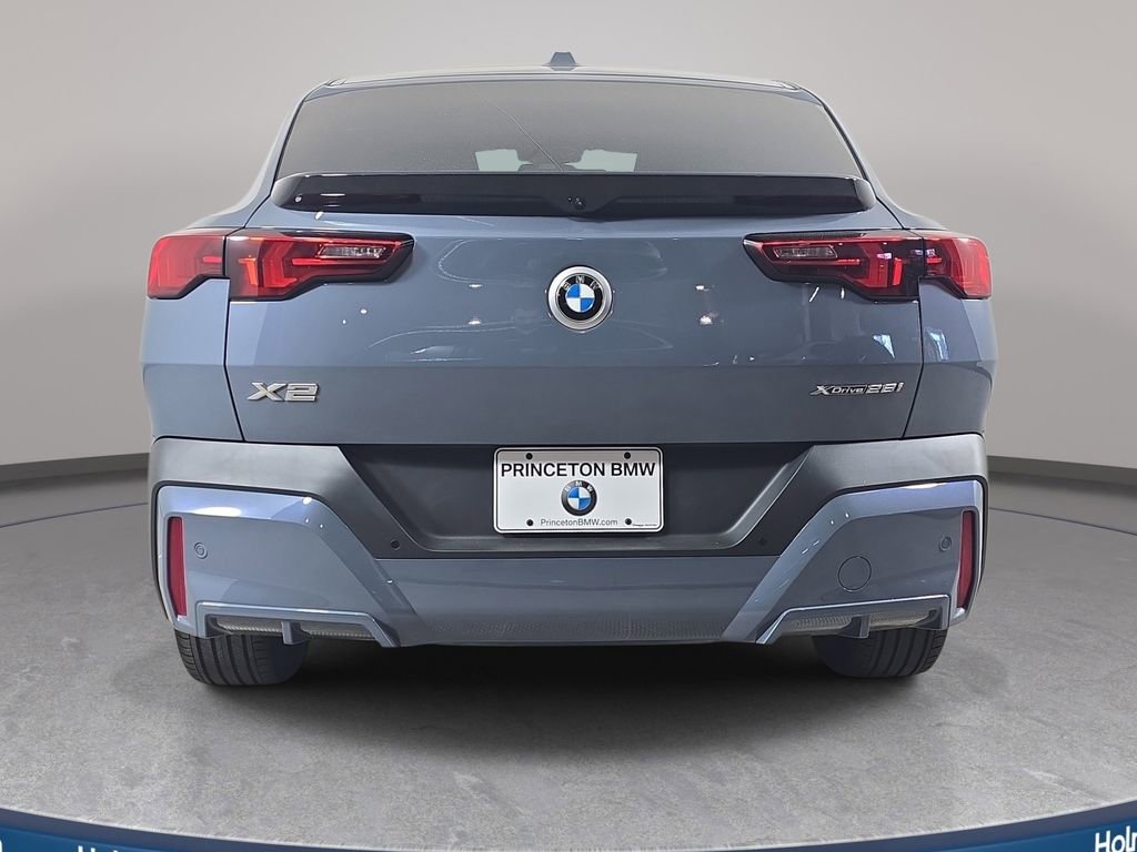 Used 2025 BMW X2 xDrive28i w/ Technology Package AWD/4WD image 7