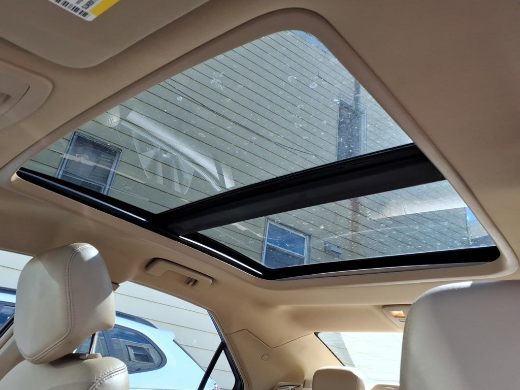 Used 2012 Cadillac CTS Luxury RWD image 20
