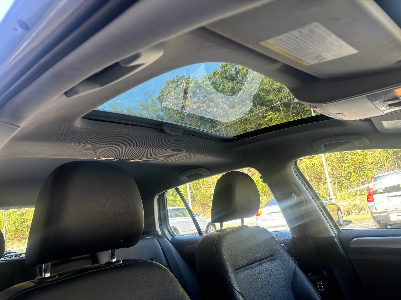 Used 2017 Volkswagen Golf Wolfsburg Edition image 12