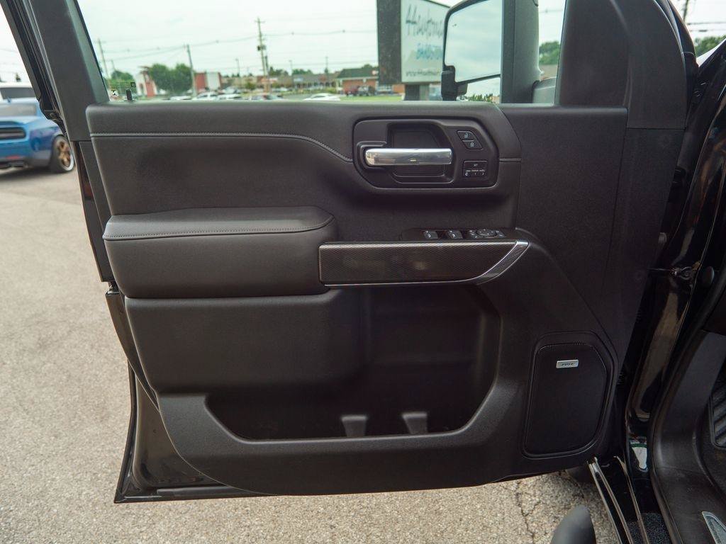Used 2021 Chevrolet Silverado 2500 LTZ w/ Carhartt Edition AWD/4WD image 18