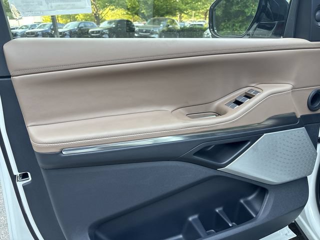 New 2027 Lincoln Navigator Black Label AWD/4WD image 13