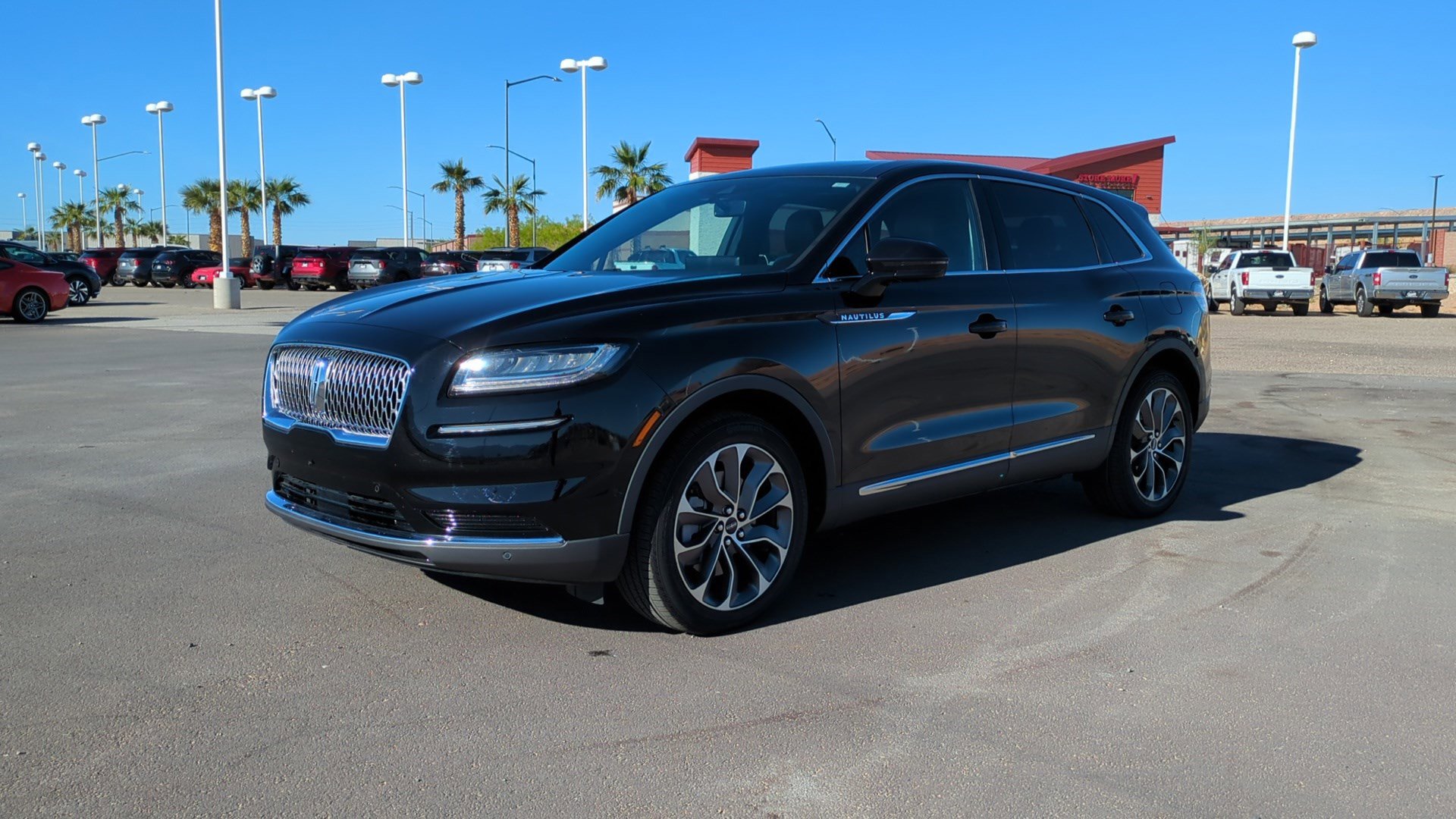 Used 2022 Lincoln Nautilus Reserve image 7