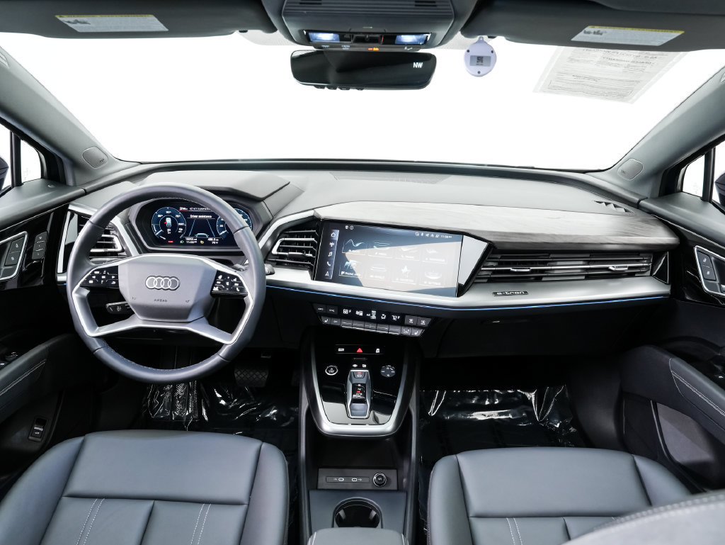 Used 2023 Audi Q4 e-tron Premium Plus w/ Premium Plus RWD image 19