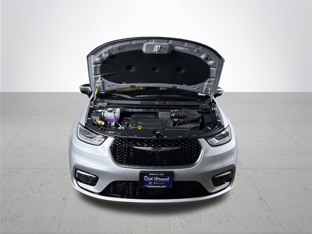 New 2026 Chrysler Pacifica Pinnacle image 22