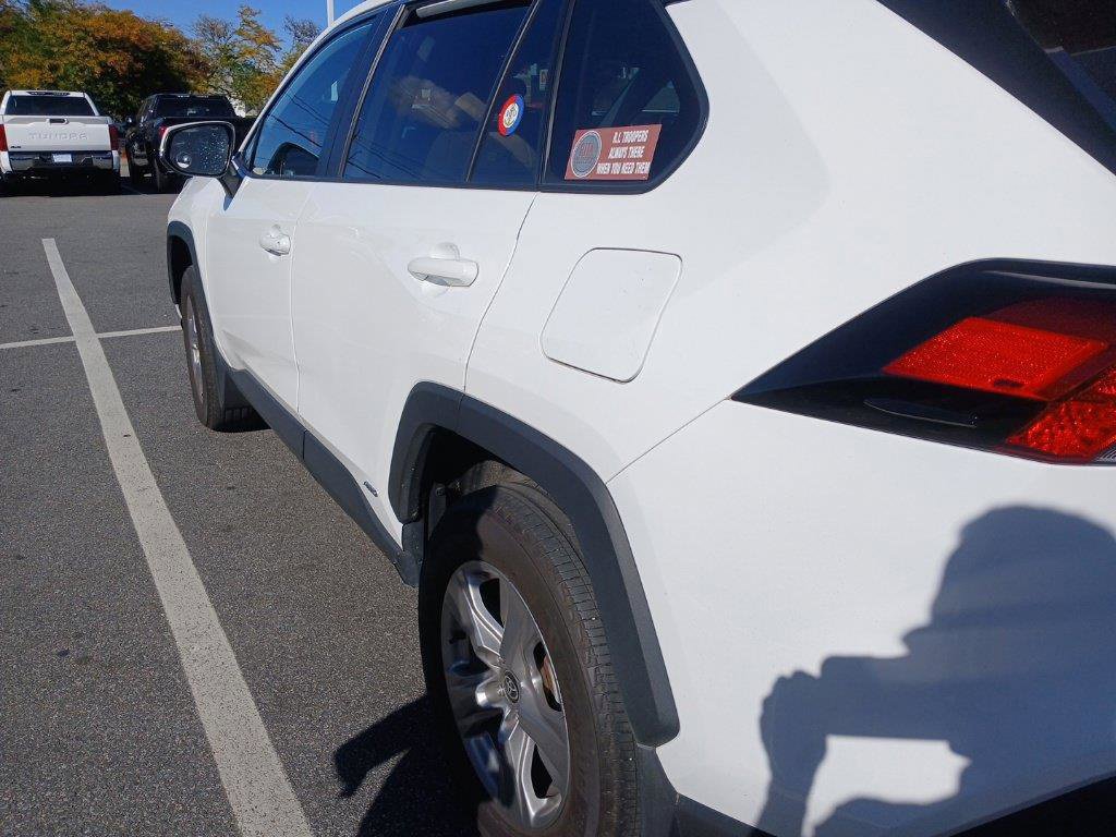 Used 2024 Toyota RAV4 XLE w/ Convenience Package AWD/4WD image 5